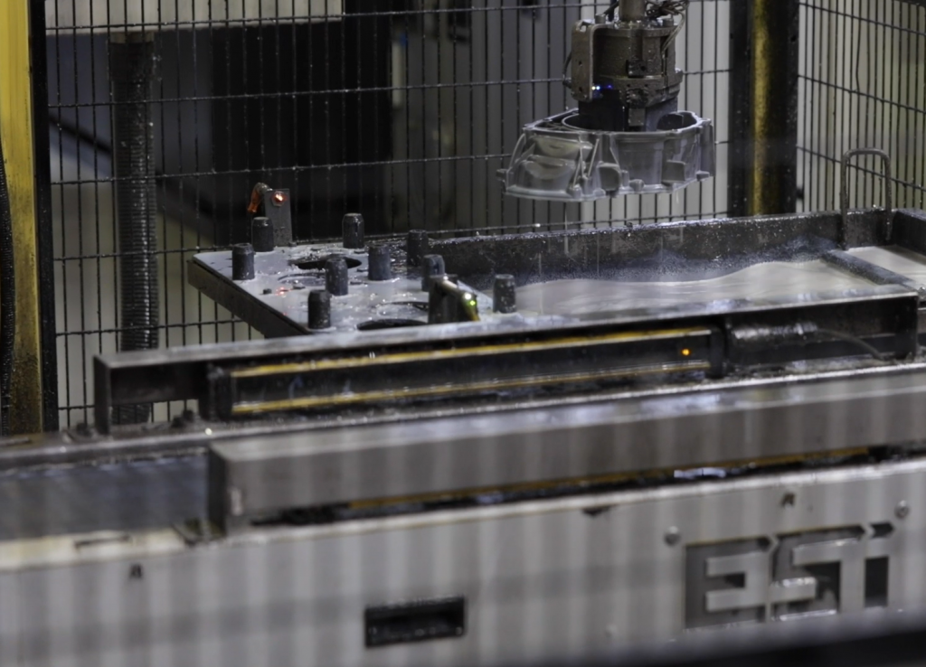 Automação Industrial: Linha de Maquinação CNC de Peças de Alumínio